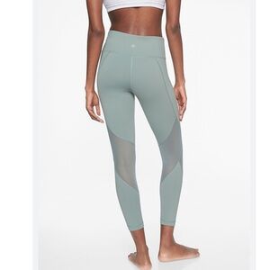 Athleta Eclipse 7/8 Tights in Sage Vera Green 🌿